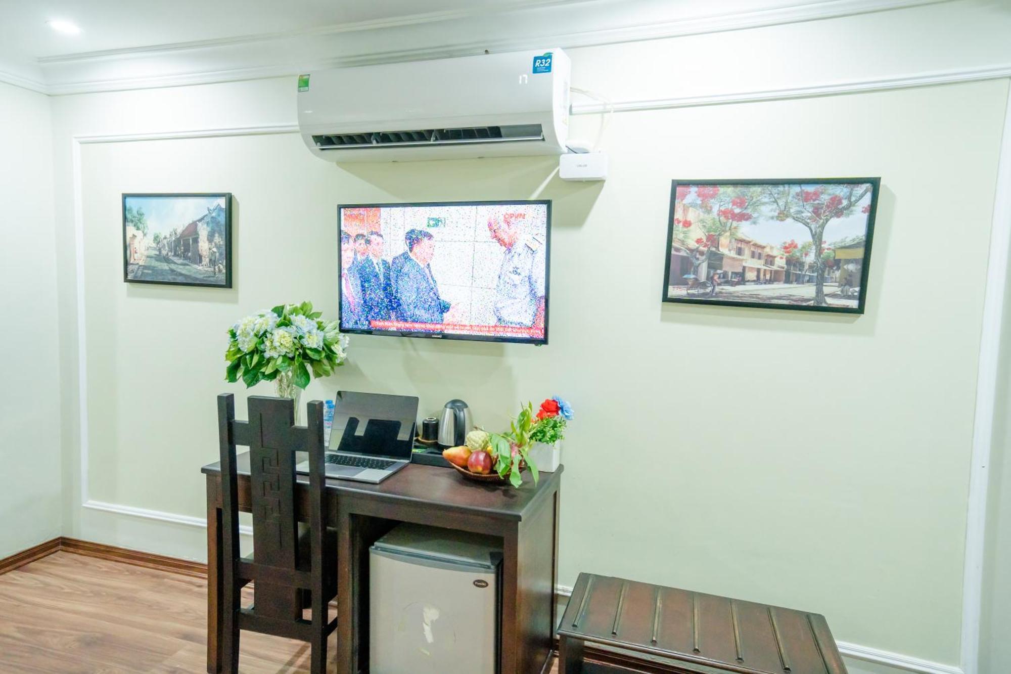 Ha Noi Lake View Hotel & Travel Ханой Экстерьер фото