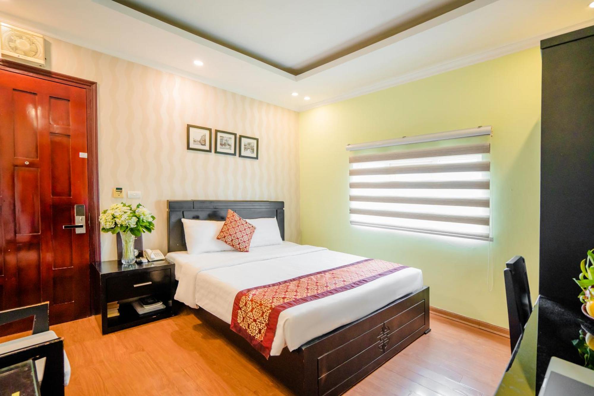 Ha Noi Lake View Hotel & Travel Ханой Экстерьер фото