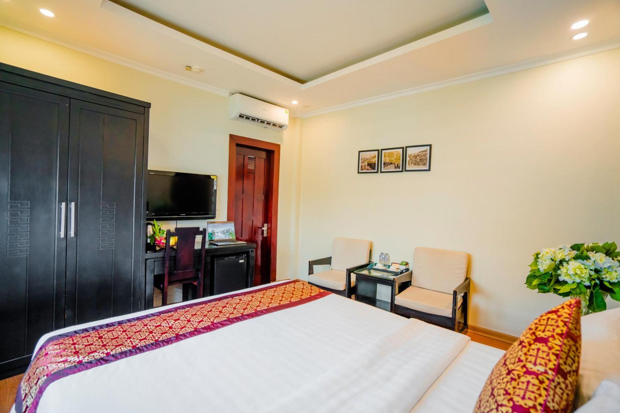 Ha Noi Lake View Hotel & Travel Ханой Экстерьер фото