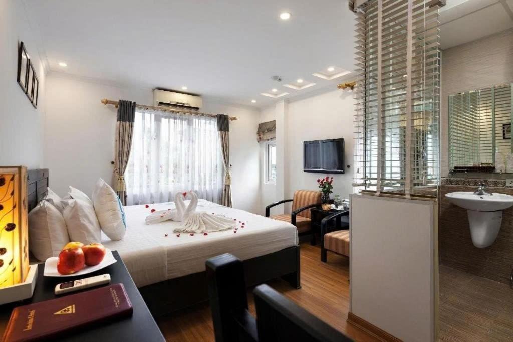 Ha Noi Lake View Hotel & Travel Ханой Экстерьер фото